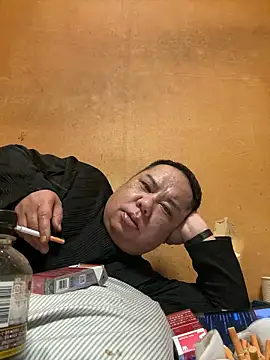 punk0805 online show from April 4, 4:26 pm