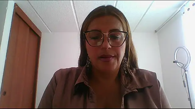Snapshot of RossanaLionheart chatting on December 11, 7:25 pm RossanaLionheart online show from December 11, 7:25 pm