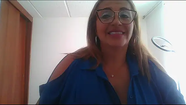 Snapshot of RossanaLionheart chatting on January 16, 10:12 pm RossanaLionheart online show from January 16, 10:12 pm