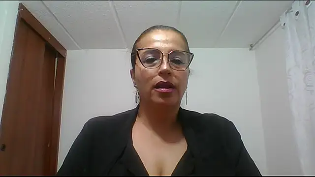 Snapshot of RossanaLionheart chatting on February 11, 7:38 pm RossanaLionheart online show from February 11, 7:38 pm