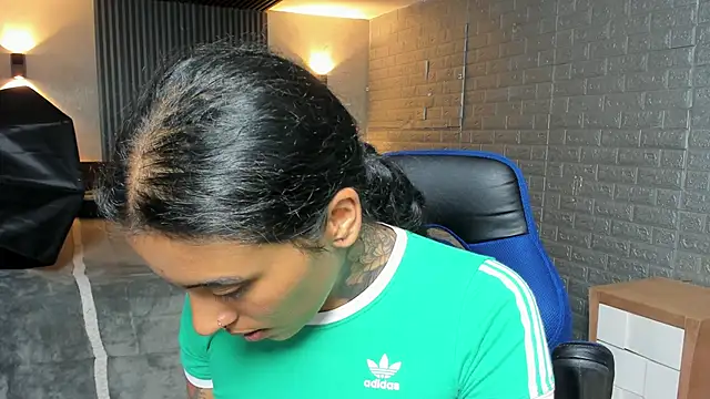 magic marg online show from November 6, 8:54 pm