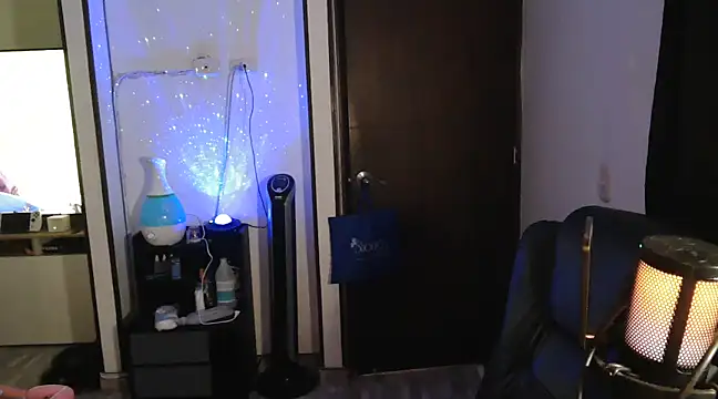 Snapshot of CarolinaRincon chatting on March 19, 9:37 pm CarolinaRincon online show from March 19, 9:37 pm