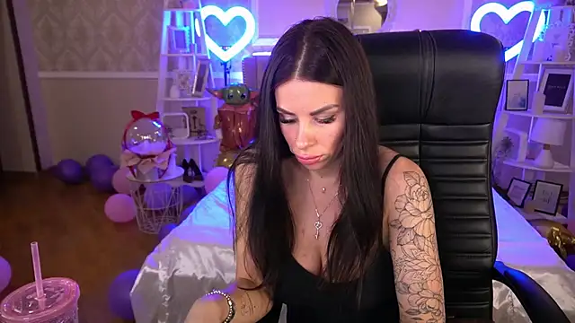 IsabellaFoxyy online show from February 10, 4:47 pm