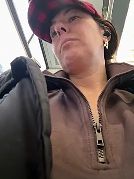 eveangelll online show from February 7, 6:28 am