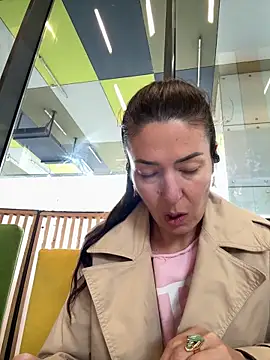 eveangelll online show from April 13, 7:36 am