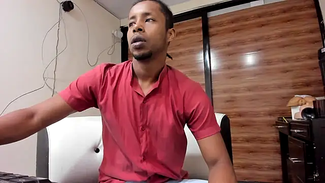 Snapshot of AlejoKhalifa_ chatting on February 3, 1:52 am AlejoKhalifa online show from February 3, 1:52 am