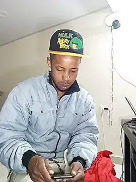 Snapshot of AlejoKhalifa_ chatting on March 11, 9:34 am AlejoKhalifa online show from March 11, 9:34 am