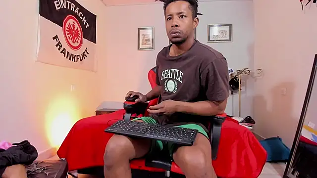 Snapshot of AlejoKhalifa_ chatting on September 15, 10:37 am AlejoKhalifa online show from September 15, 10:37 am