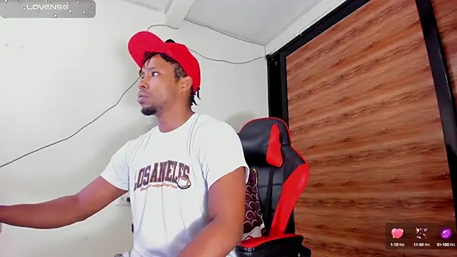 Snapshot of AlejoKhalifa_ chatting on October 1, 10:21 am AlejoKhalifa online show from October 1, 10:21 am