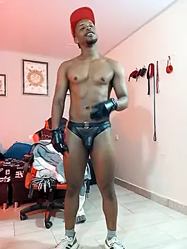 Snapshot of AlejoKhalifa_ chatting on October 16, 10:49 am AlejoKhalifa online show from October 16, 10:49 am