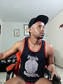 Snapshot of AlejoKhalifa_ chatting on October 18, 6:37 am AlejoKhalifa online show from October 18, 6:37 am