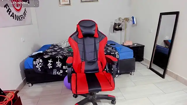 Snapshot of AlejoKhalifa_ chatting on October 27, 8:29 am AlejoKhalifa online show from October 27, 8:29 am