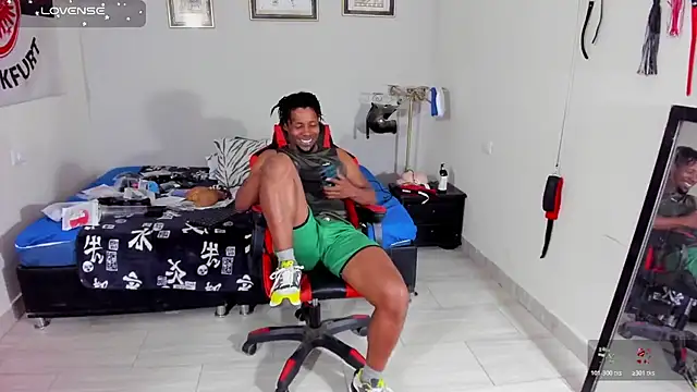 Snapshot of AlejoKhalifa_ chatting on November 22, 11:53 am AlejoKhalifa online show from November 22, 11:53 am