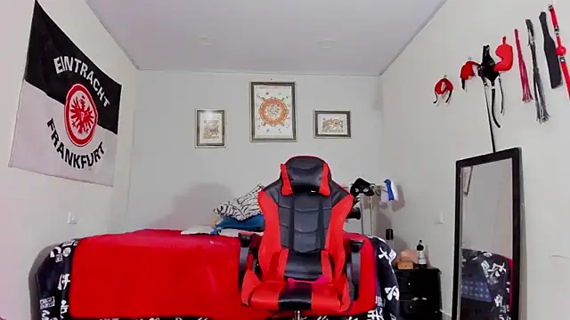 Snapshot of AlejoKhalifa_ chatting on December 2, 10:20 am AlejoKhalifa online show from December 2, 10:20 am