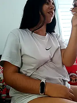 Snapshot of GiiirlPower chatting on December 23, 7:30 pm GiiirlPower online show from December 23, 7:30 pm