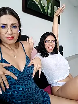 Snapshot of GiiirlPower chatting on March 5, 2:34 pm GiiirlPower online show from March 5, 2:34 pm