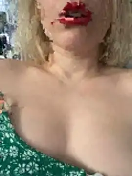 Yourdirtybitch online show from November 10, 7:51 am