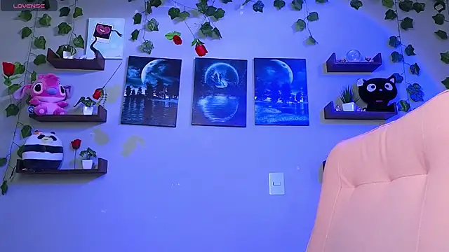 Snapshot of macey_elliot_ chatting on March 22, 3:20 pm macey elliot online show from March 22, 3:20 pm