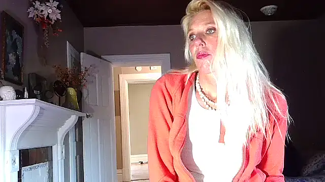 Glamazonx online show from September 18, 1:24 pm