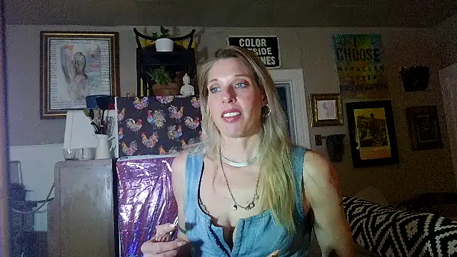 Glamazonx online show from March 12, 1:45 am