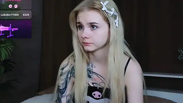 Britney Lynch online show from February 23, 3:56 am