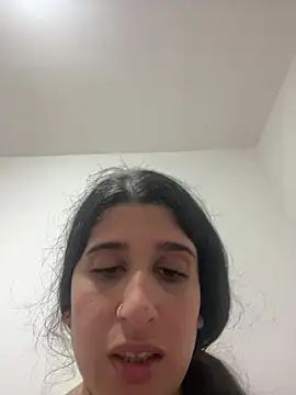 lylyacachonda online show from May 14, 12:45 pm