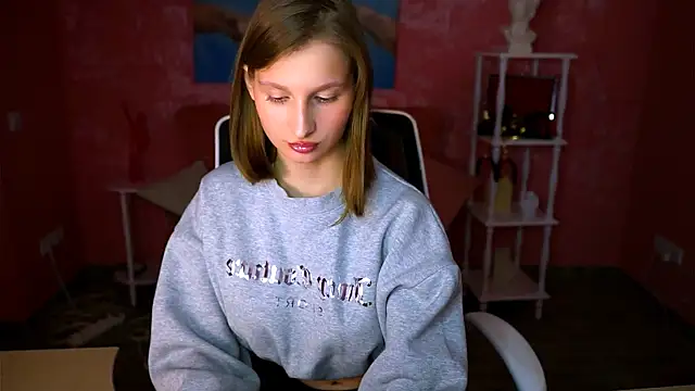 EllaHorton online show from March 29, 5:13 pm