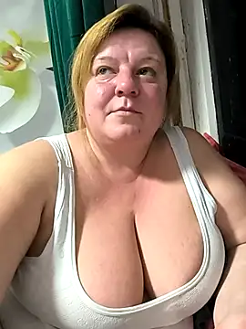 jusichka online show from October 27, 7:40 pm