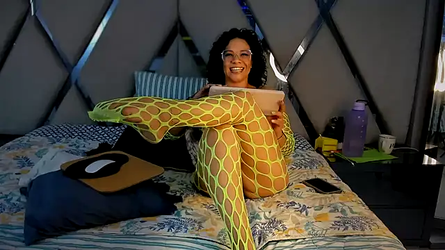 paula daniela1 online show from March 9, 9:36 pm