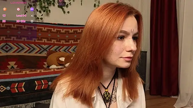 girl with snaketatto0 online show from December 16, 1:32 am