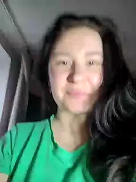 AlexaLexie online show from December 12, 11:40 am