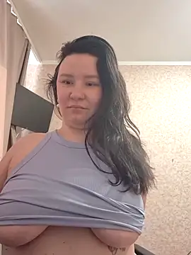 Snapshot of AlexaLexie chatting on February 23, 8:33 am AlexaLexie online show from February 23, 8:33 am