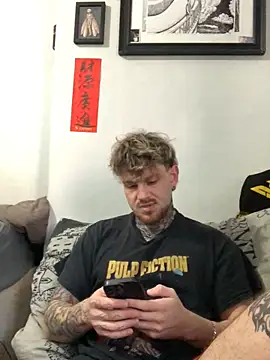 Snapshot of -ThomasJr- chatting on May 12, 7:11 pm -ThomasJr- online show from May 12, 7:11 pm
