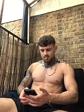 Snapshot of -ThomasJr- chatting on July 16, 2:01 pm -ThomasJr- online show from July 16, 2:01 pm