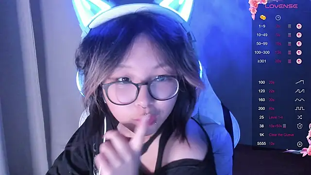 maydaykimmy online show from October 3, 9:23 pm