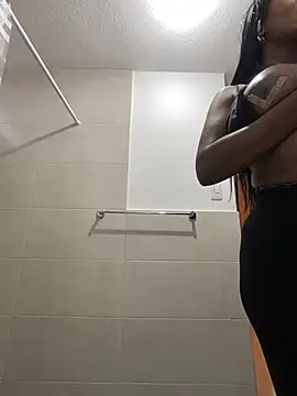 SUUKAM online show from February 11, 11:01 pm