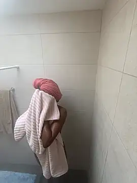 SUUKAM online show from February 23, 8:28 pm