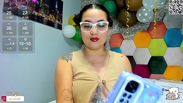 Snapshot of eva_rosse69 chatting on March 20, 12:43 pm eva rosse69 online show from March 20, 12:43 pm