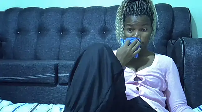 Snapshot of prettychoco1 chatting on January 16, 10:32 am prettychoco1 online show from January 16, 10:32 am