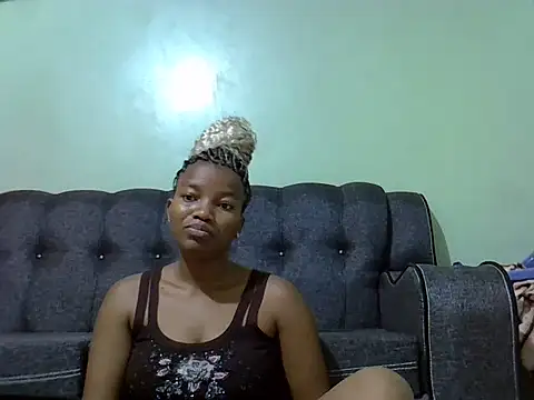 Snapshot of prettychoco1 chatting on February 26, 3:21 am prettychoco1 online show from February 26, 3:21 am