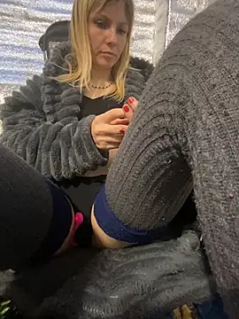 Anita-Smith online show from December 2, 8:30 am