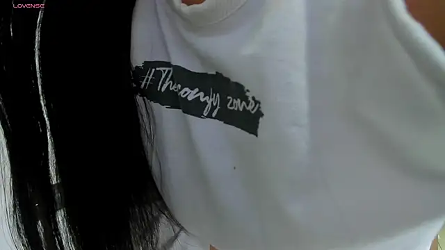 Snapshot of andrea_osorio_ chatting on February 16, 3:27 pm andrea osorio online show from February 16, 3:27 pm
