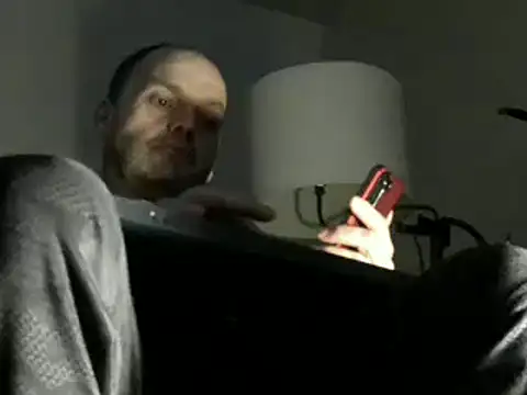 caressonnous online show from December 3, 10:40 pm