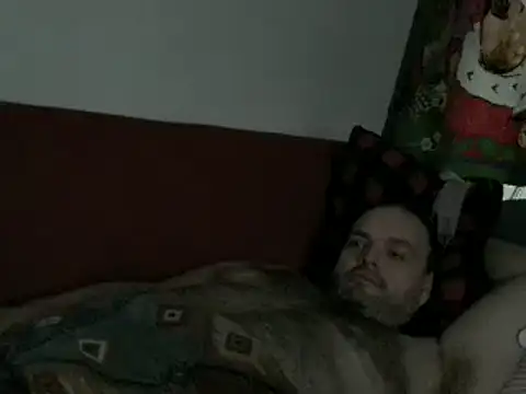 caressonnous online show from December 5, 4:34 pm