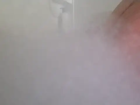 caressonnous online show from December 14, 5:47 pm