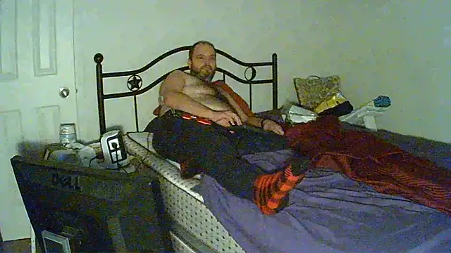 caressonnous online show from December 19, 9:06 pm