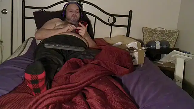 caressonnous online show from January 1, 6:59 pm