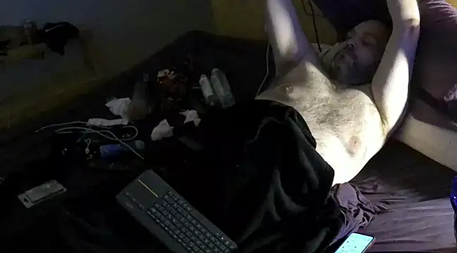 caressonnous online show from March 3, 12:58 pm