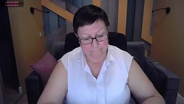 Snapshot of BarbaraTurners chatting on February 4, 1:23 am BarbaraTurners online show from February 4, 1:23 am