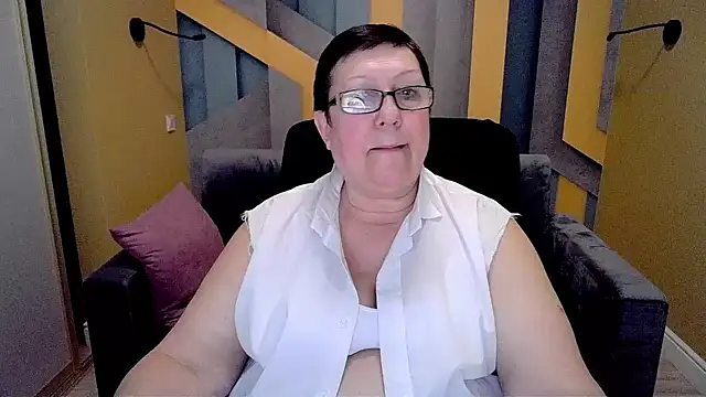 Snapshot of BarbaraTurners chatting on February 11, 12:28 am BarbaraTurners online show from February 11, 12:28 am